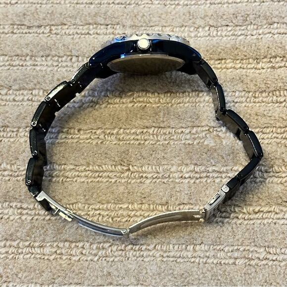 Black Stainless Steel Bling watch Needs Battery NWOT - Picture 2 of 11